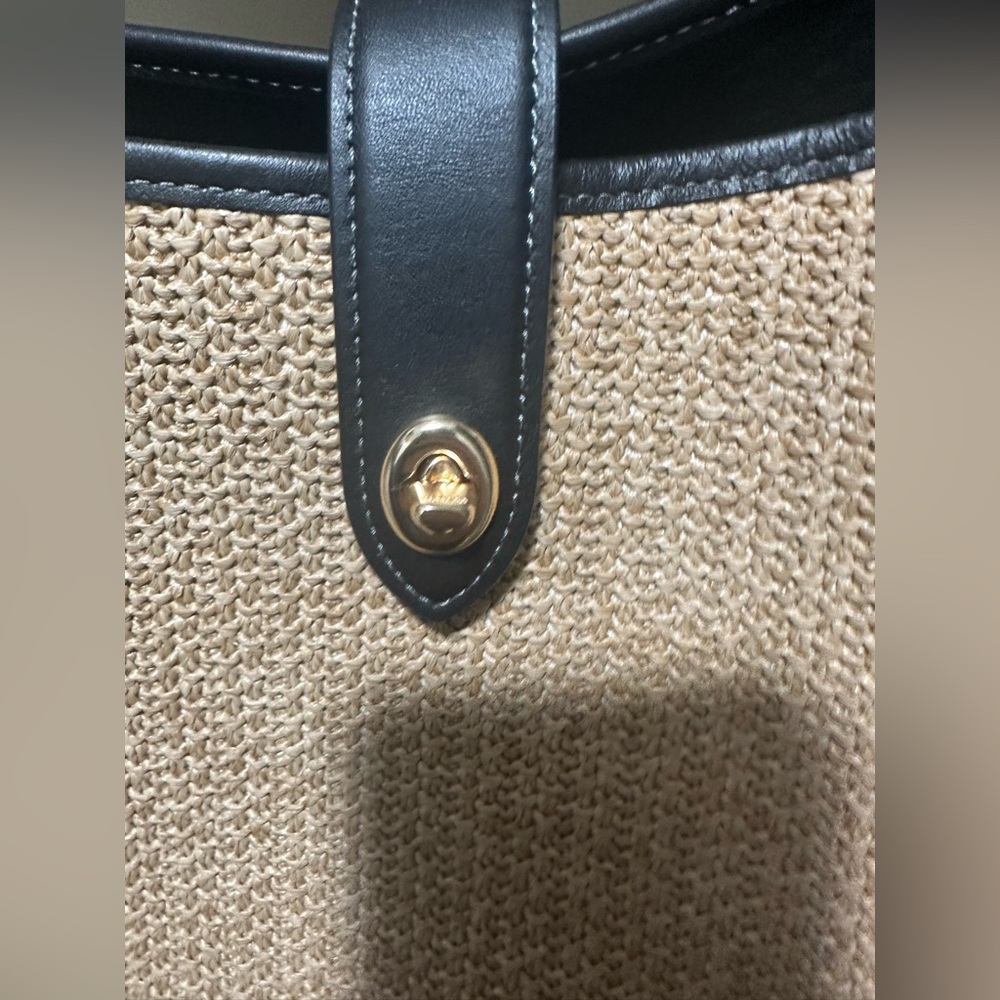 Coach Straw Hadley Turnlock Tote Bag - Picture 5 of 10
